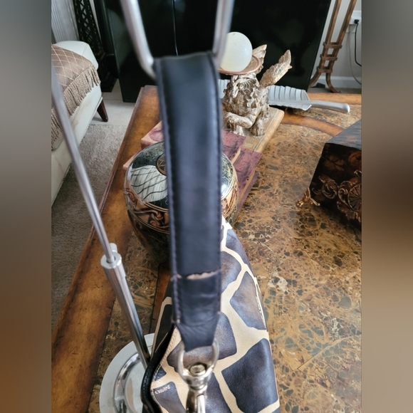 Dooney & Bourke Black and Tan Women's Bag - Picture 6 of 12